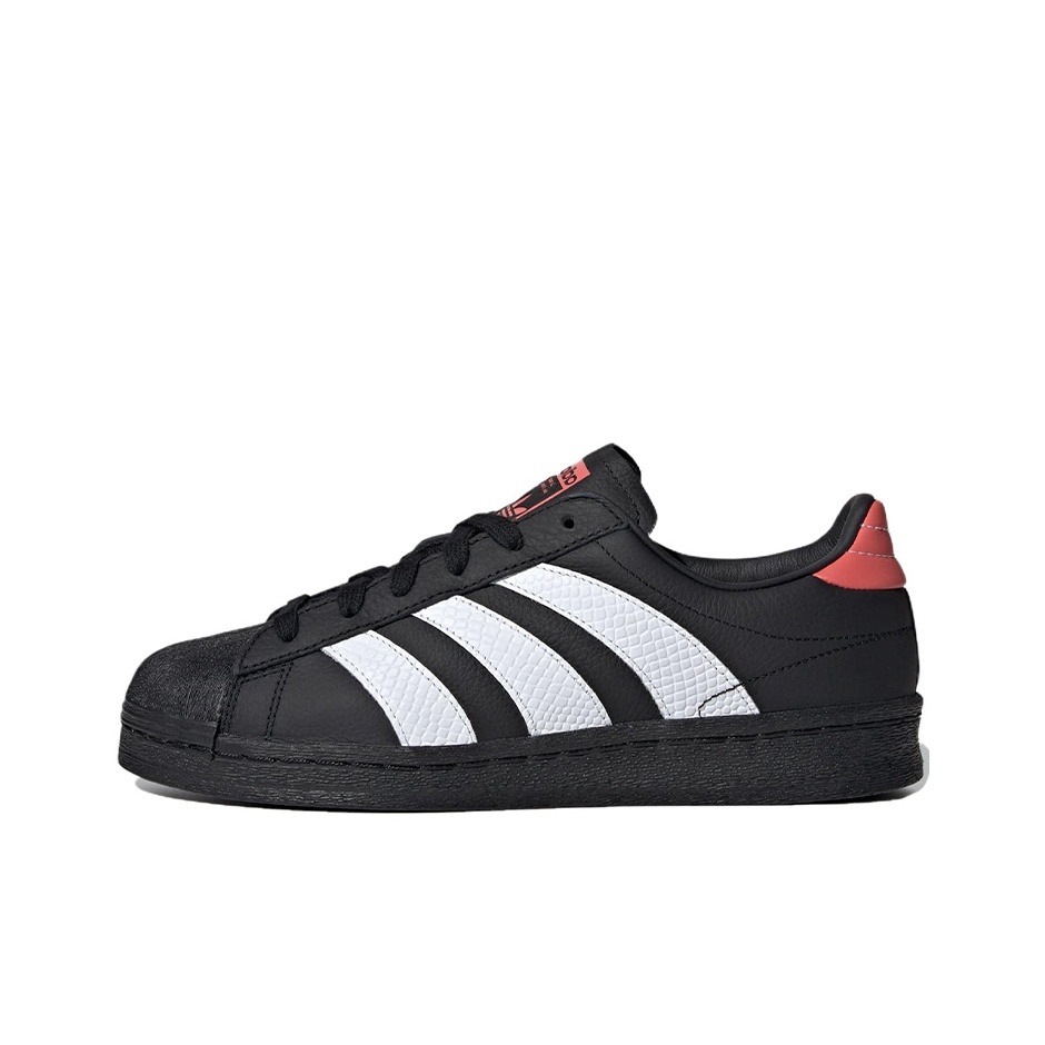 Adidas Originals Superstar 82  - Adidas Shoes Superstar recensione e prezzo